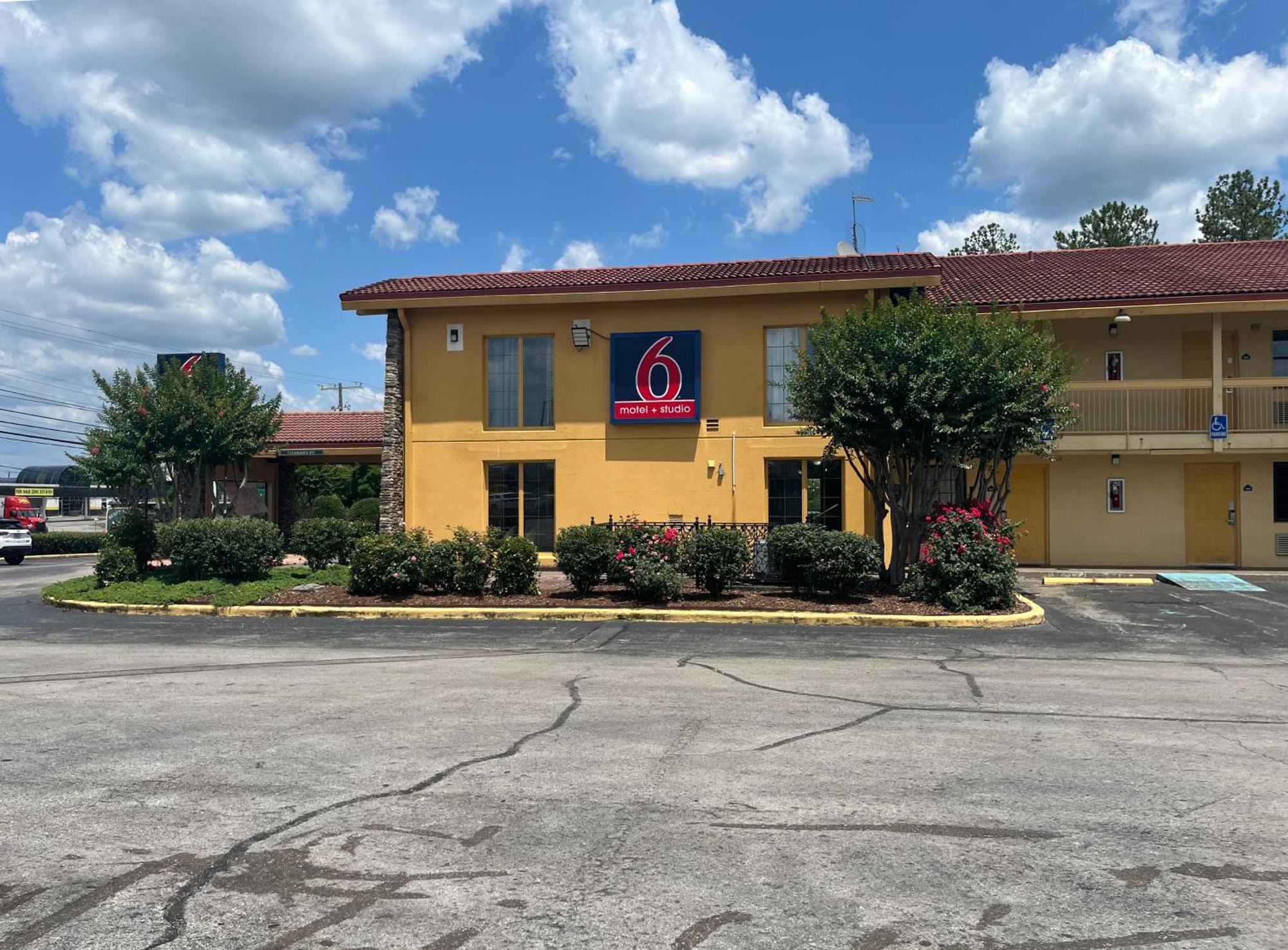 Motel 6 Huntsville Al University Dr. Buitenkant foto